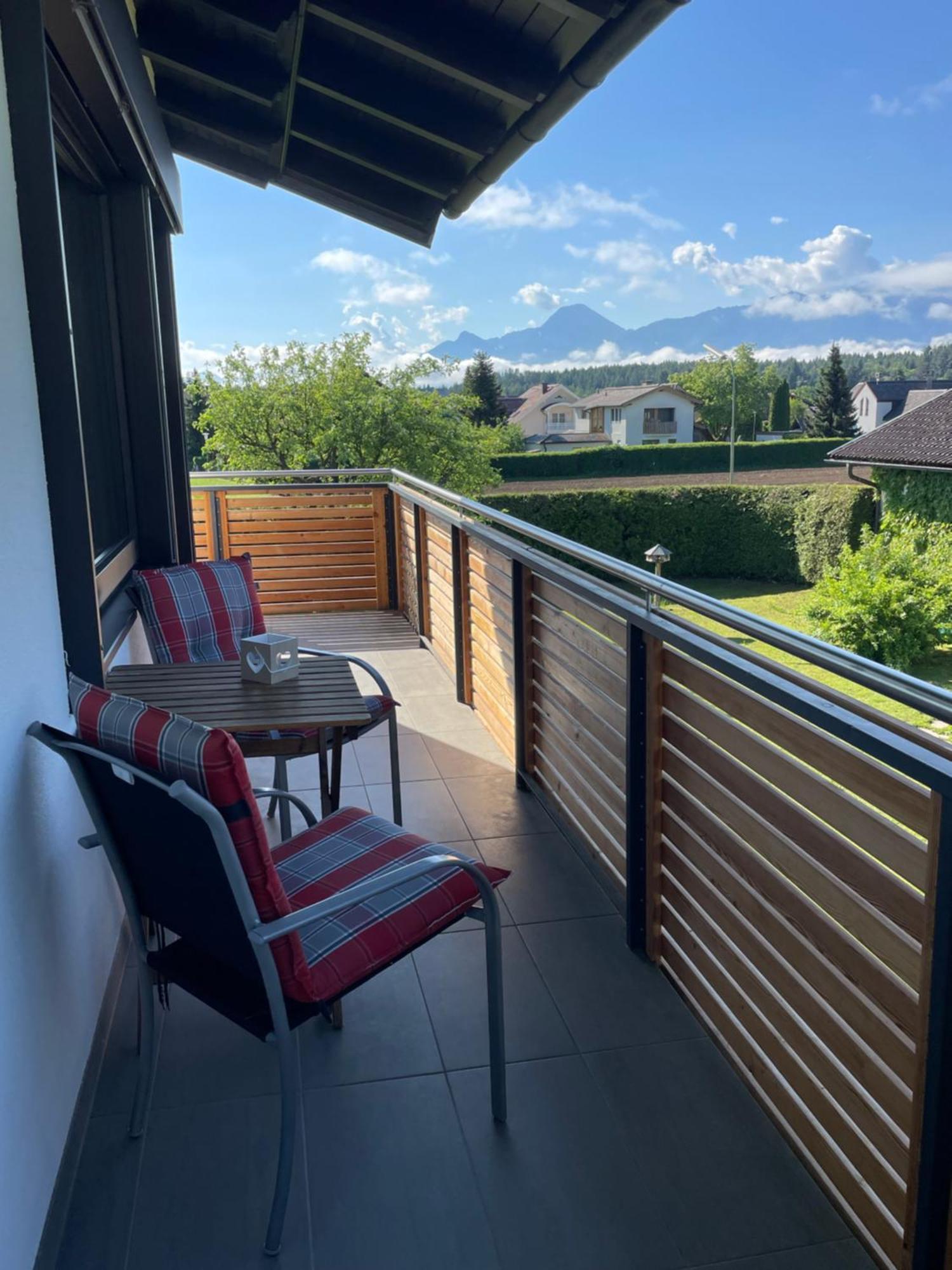 Appartement Haus Bergblick à Villach Extérieur photo
